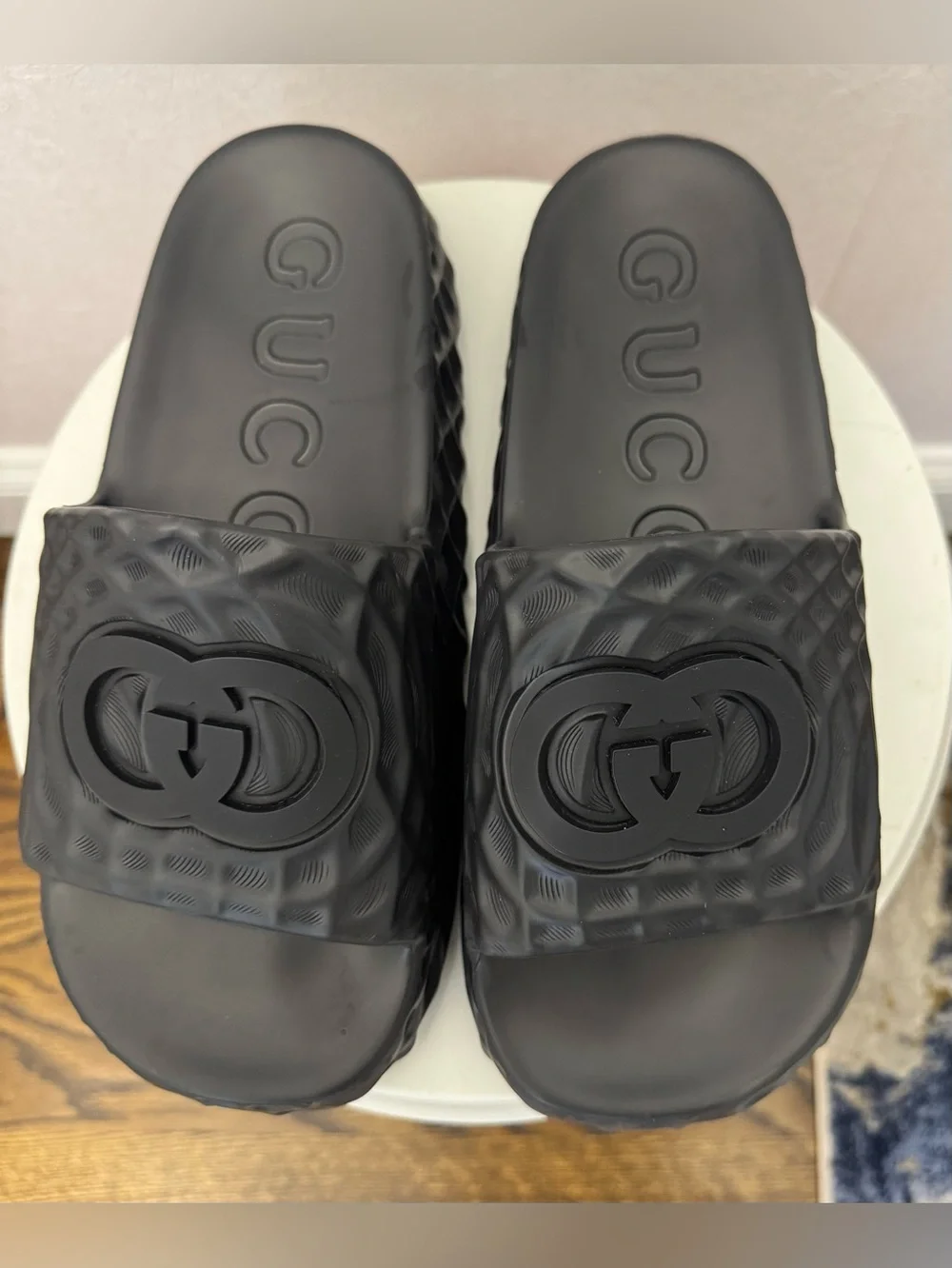 Pre owned Gucci MENS BLACK RUBBER WATER RIPPLE SANDAL w GG LOGO sz 5G/6US UNISEX